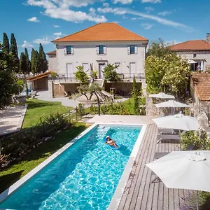  Lodge Clos Olivier De Serres France